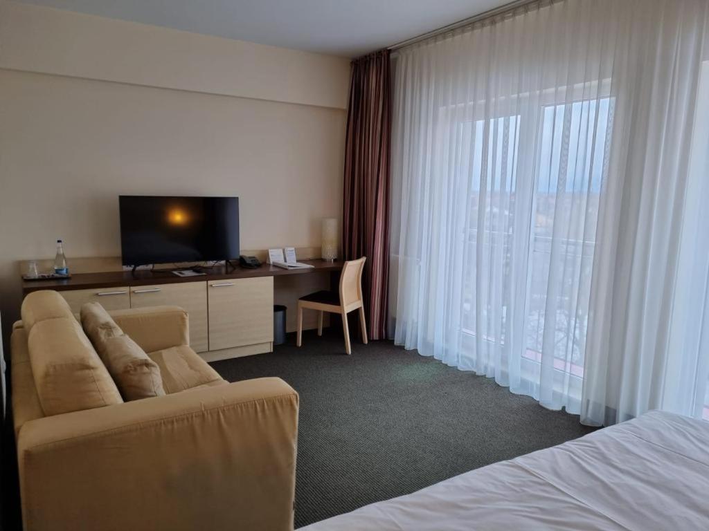 The Gerald'S Hotel Rădăuţi Dış mekan fotoğraf