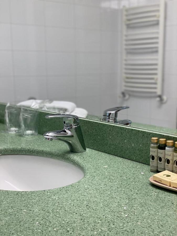 The Gerald'S Hotel Rădăuţi Dış mekan fotoğraf