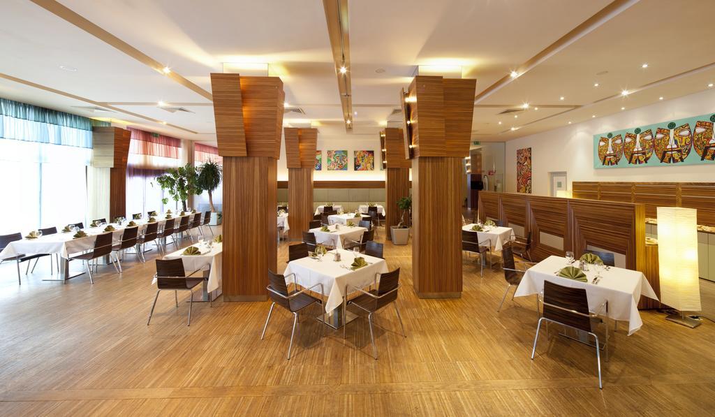 The Gerald'S Hotel Rădăuţi Dış mekan fotoğraf